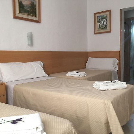 Hostal Lido Madrid Extérieur photo